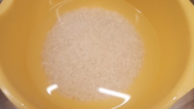 Basmati rizs áztatása