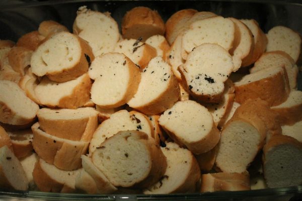 Tejes keverék a kiflikarikákon