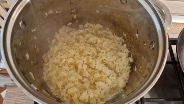 Sárgarépás szarvaspörkölt készítése 3