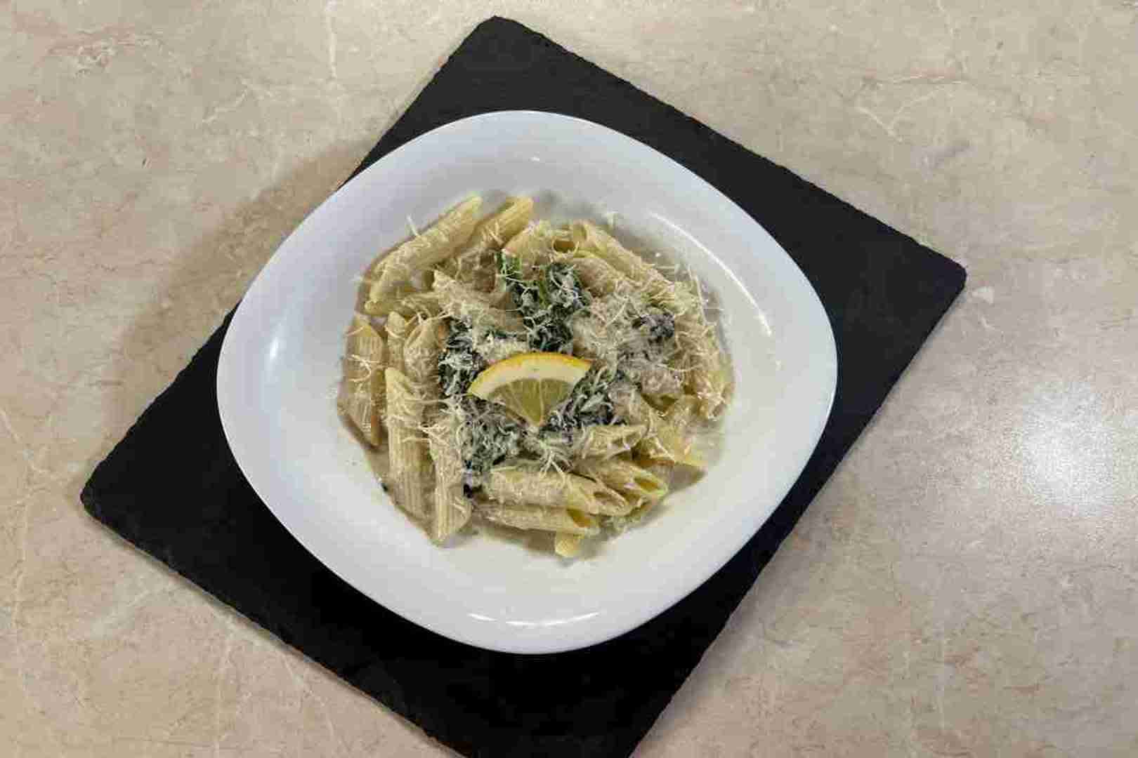 tejszínes spenótos tonhalas penne