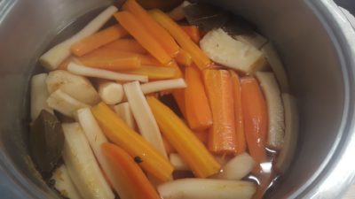 Zöldségleves készítése tésztával 2